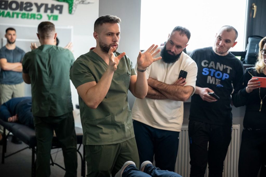 Viitorul recuperării începe aici: MedBoost Academy și Cristian Drosu dau sens formării în terapii manuale